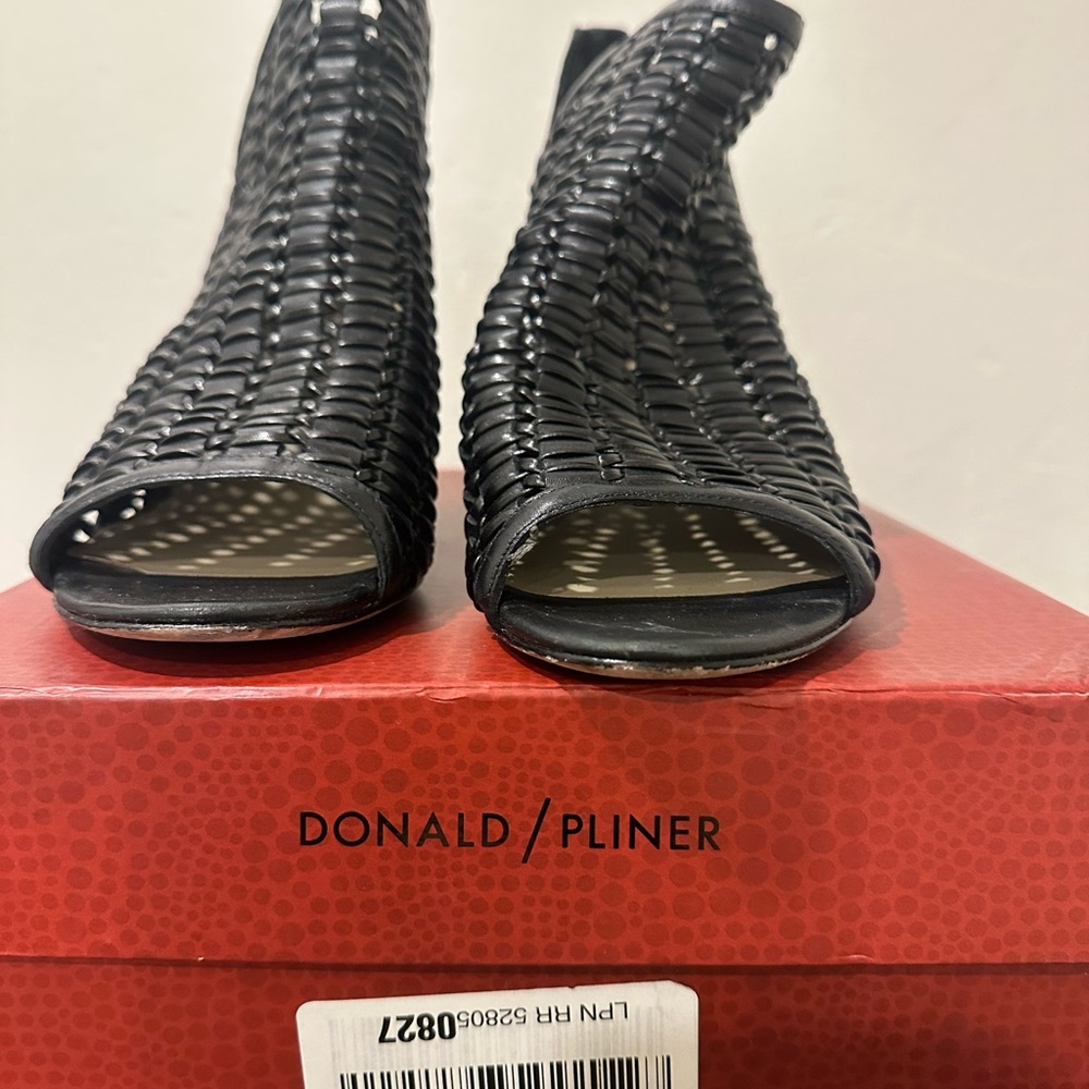 Black bootie open toe